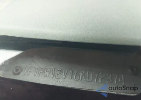 2006 Ford F-150 Lariat/Xlt from USA, damaged, VIN 1FTPW12V16KD72374